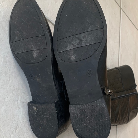 Black Boots - Picture 9 of 16